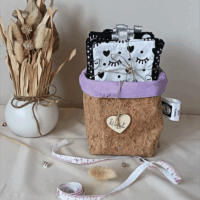Panier en liège et ses lingettes noir et son motif